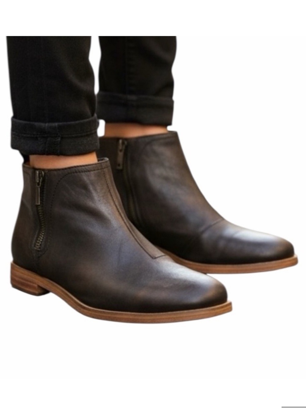 J SHOES Kellen Oil Slick Black Leather Ankle Booties NEW W10 Store Sample EC